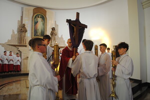 „Wykonało się” – Wielkopiątkowa Liturgia Męki Pańskiej