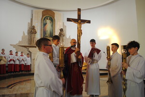 „Wykonało się” – Wielkopiątkowa Liturgia Męki Pańskiej