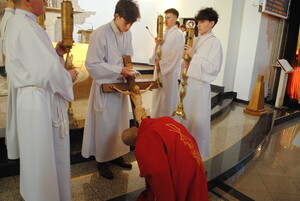 „Wykonało się” – Wielkopiątkowa Liturgia Męki Pańskiej