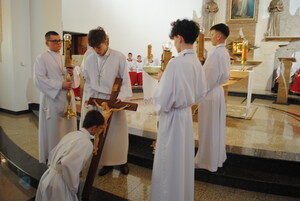 „Wykonało się” – Wielkopiątkowa Liturgia Męki Pańskiej