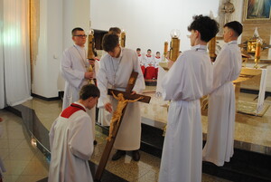 „Wykonało się” – Wielkopiątkowa Liturgia Męki Pańskiej