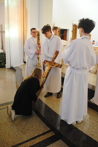 „Wykonało się” – Wielkopiątkowa Liturgia Męki Pańskiej