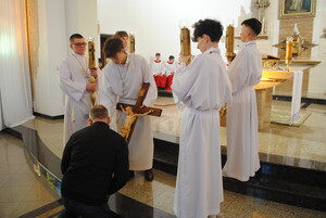 „Wykonało się” – Wielkopiątkowa Liturgia Męki Pańskiej