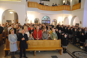 Zwycięstwo Życia nad Śmiercią: Wigilia Paschalna i Rezurekcja