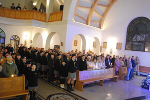 Zwycięstwo Życia nad Śmiercią: Wigilia Paschalna i Rezurekcja