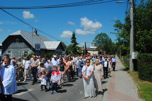 Publiczne świadectwo wiary – procesja eucharystyczna ulicami naszej parafii